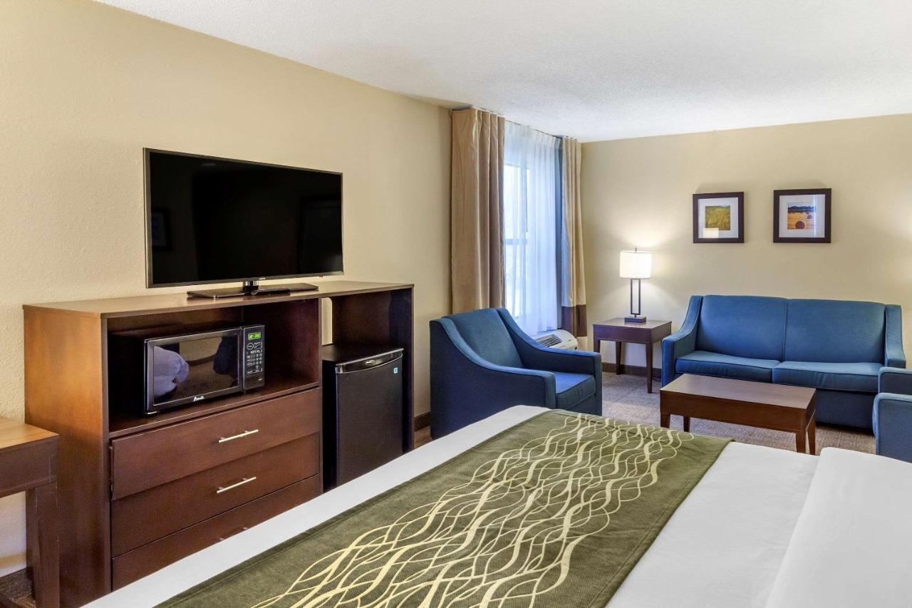 Comfort Inn Clinton Εξωτερικό φωτογραφία