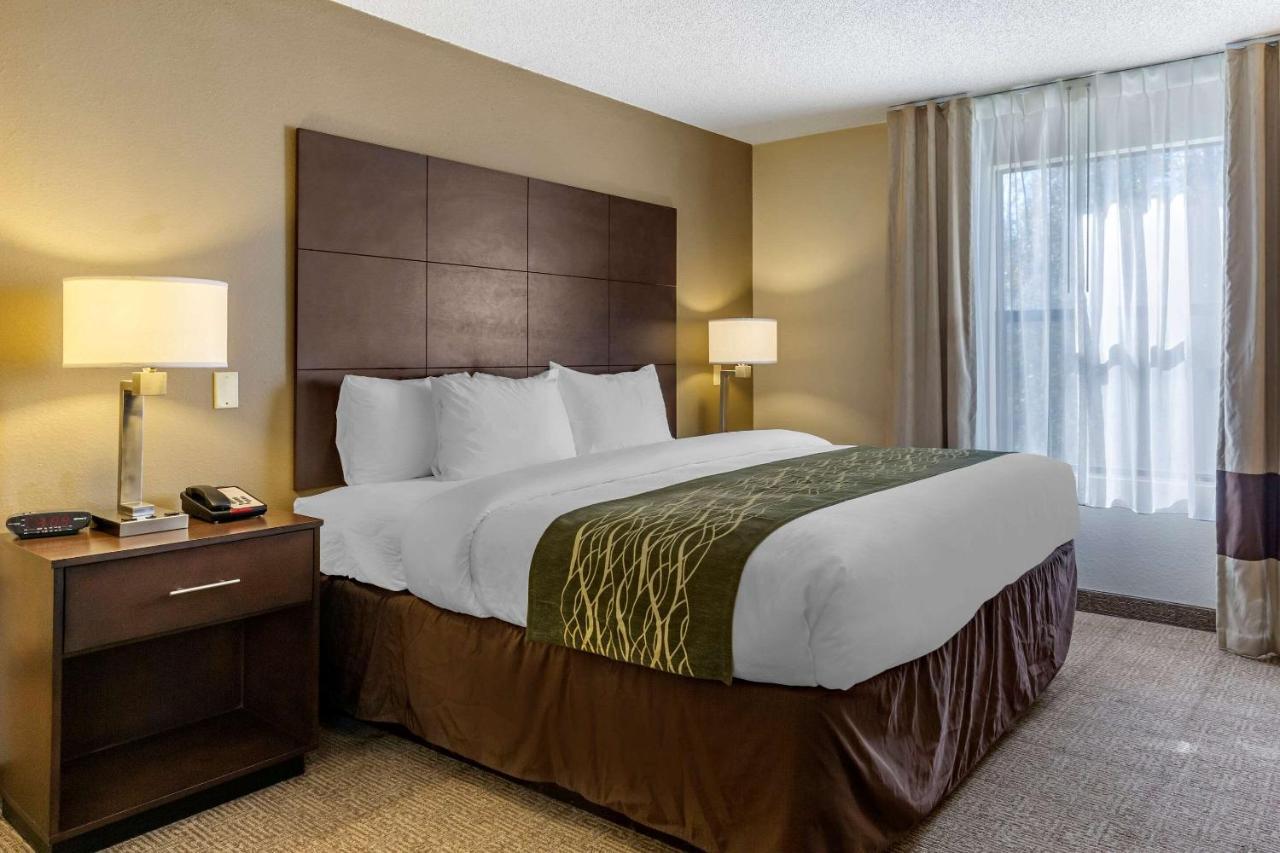 Comfort Inn Clinton Εξωτερικό φωτογραφία