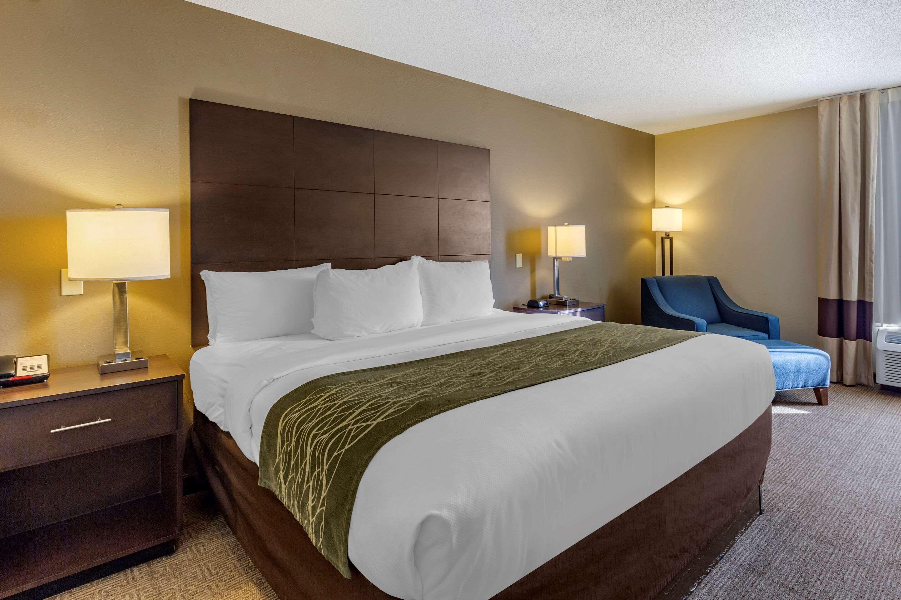 Comfort Inn Clinton Εξωτερικό φωτογραφία