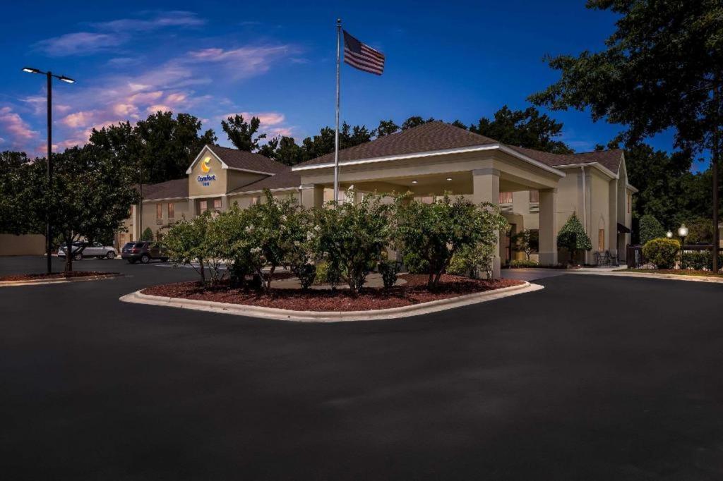 Comfort Inn Clinton Εξωτερικό φωτογραφία