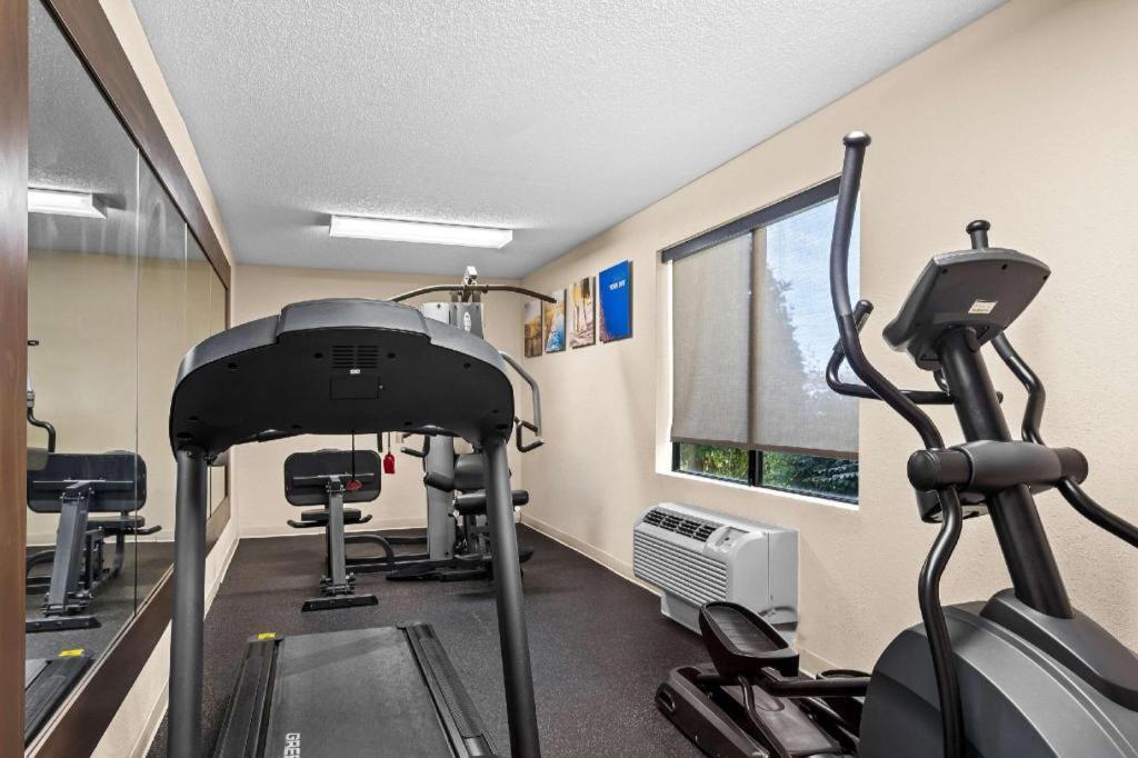 Comfort Inn Clinton Εξωτερικό φωτογραφία