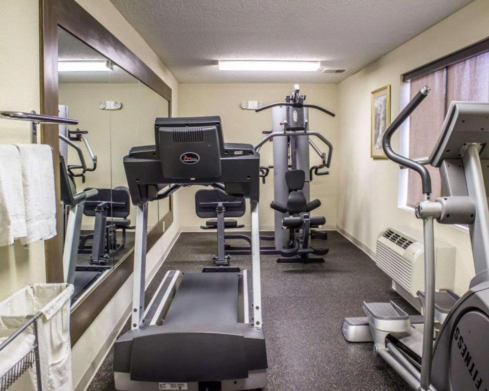 Comfort Inn Clinton Εξωτερικό φωτογραφία