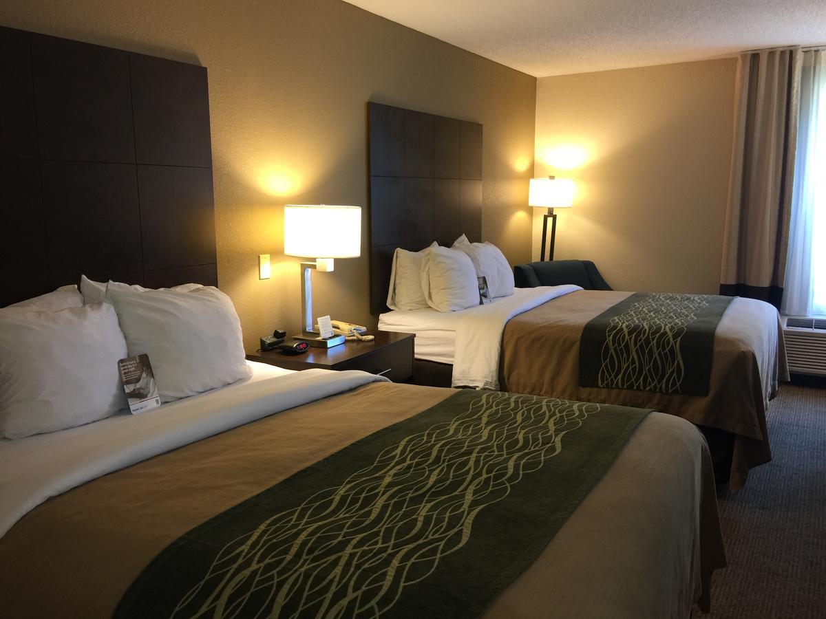 Comfort Inn Clinton Εξωτερικό φωτογραφία